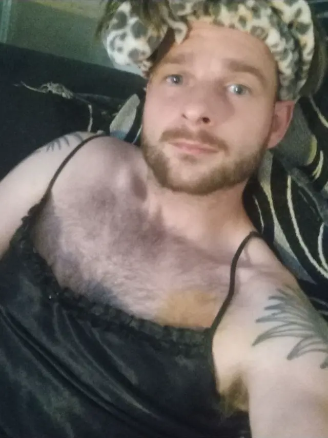 A UK fag want to be total blackmail