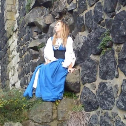 hot medival wife